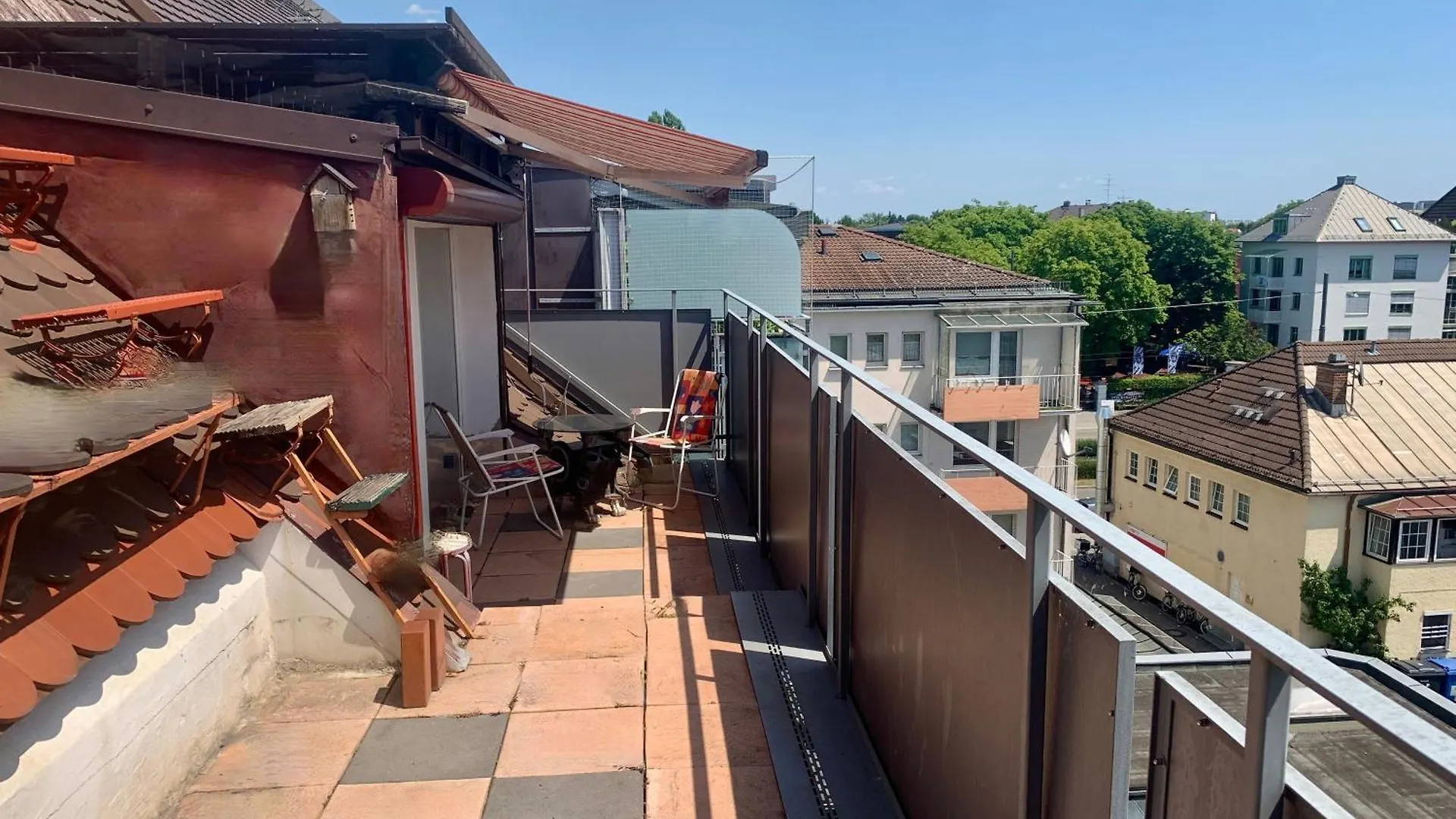 Appartamento Schoene Dachgeschoss-Maisonette Wohnung Monaco di Baviera Germania